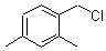 1-(氯甲基)-2,4-二甲苯分子式结构图